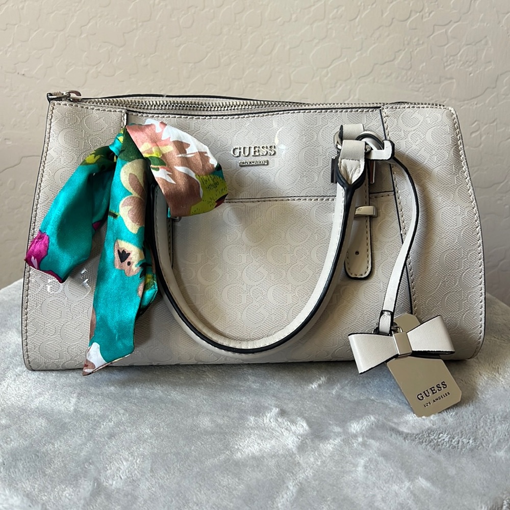 Guess Bags ~Crossbody Stone Beige White ~Color: Cream and Black